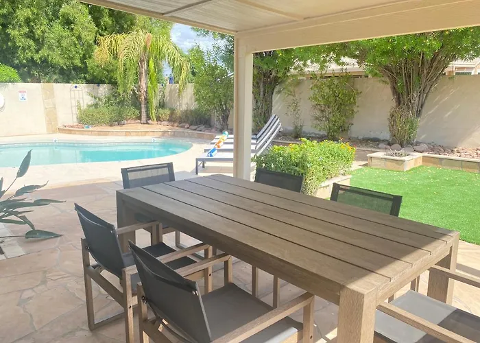 Heated Pool - Spacious, Cheerful 5br/3bath